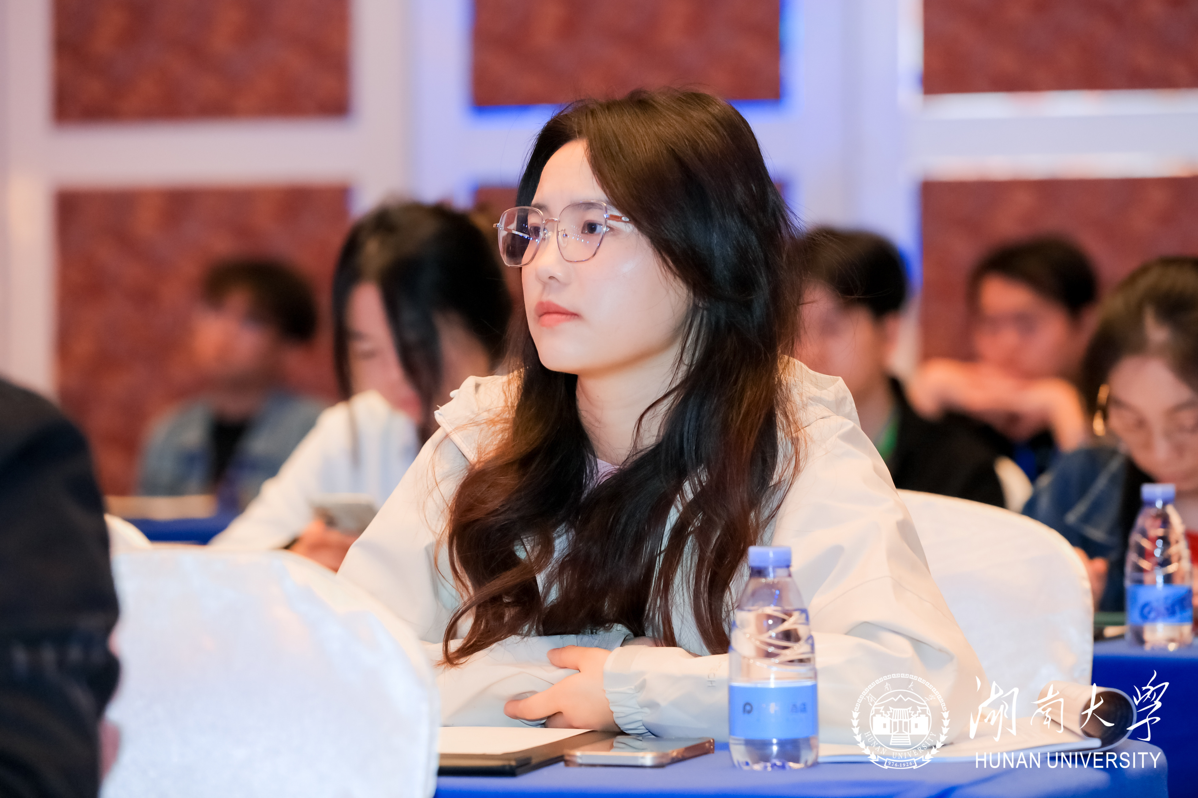 林琼 (Lin Qiong)